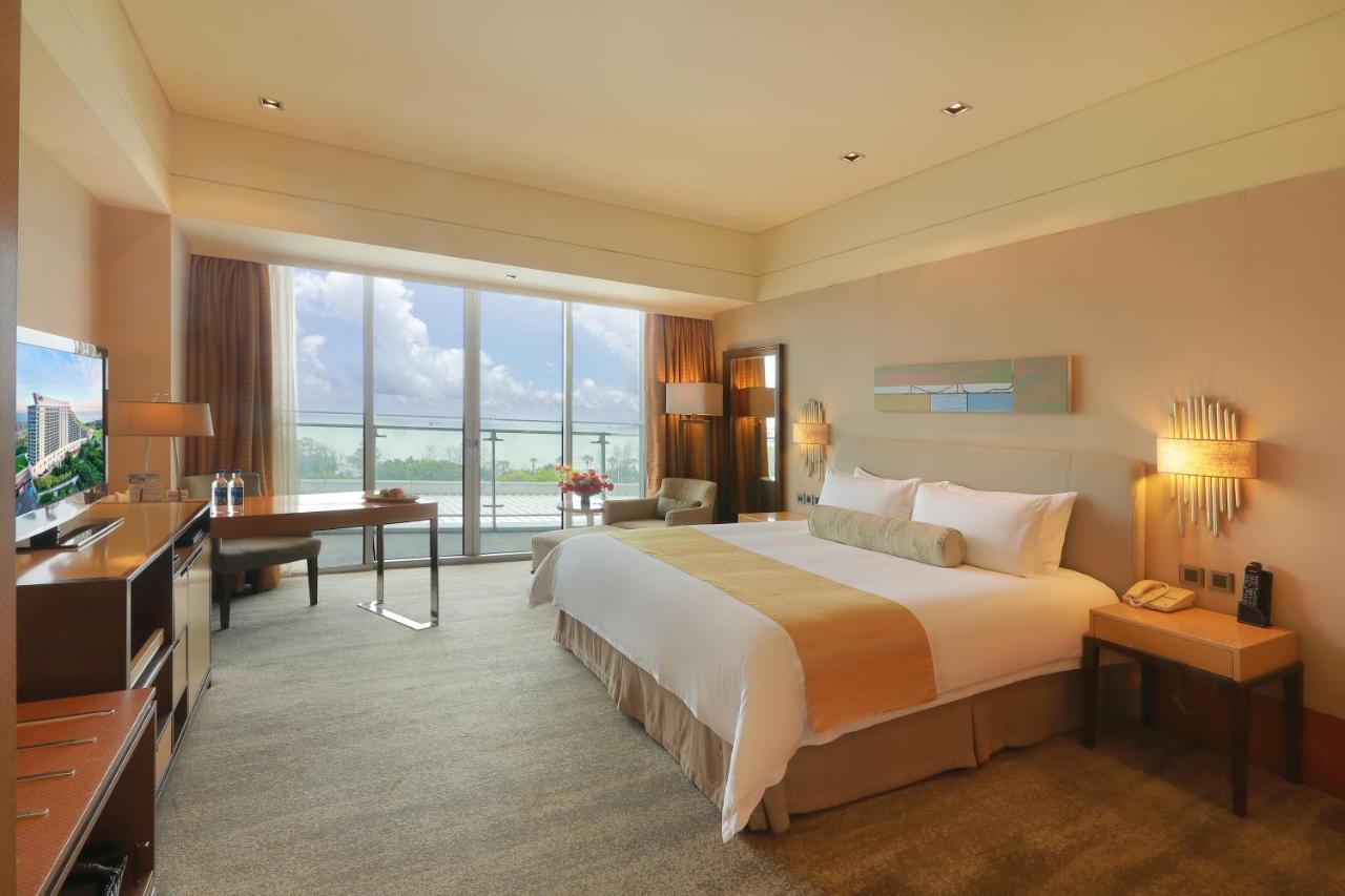 Xiamen International Conference Center Hotel Prime Seaview Hotel Bagian luar foto